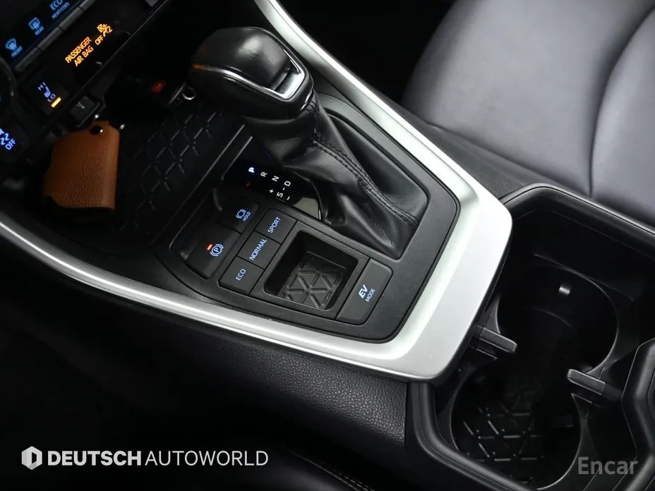 Toyota RAV4 2019 2.5 2WD Hybrid