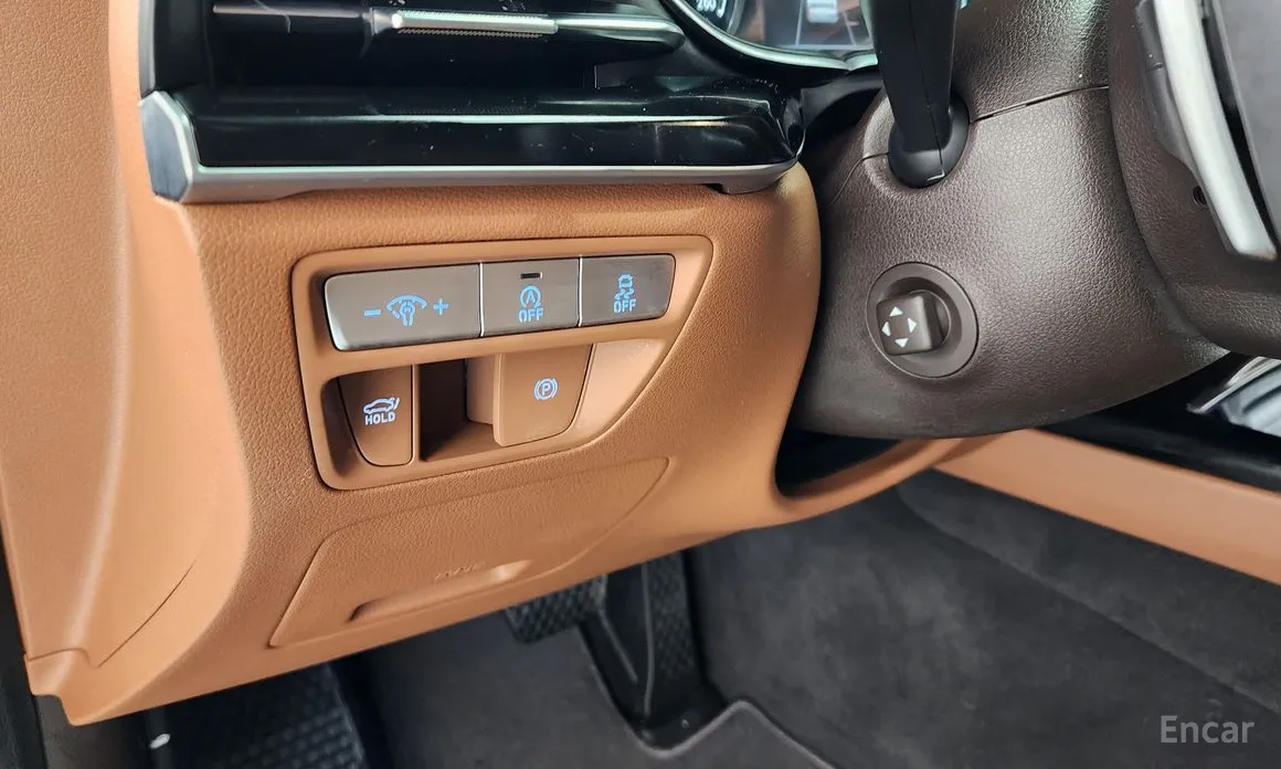 Фото 17 - Genesis G80