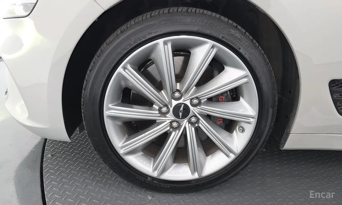 Genesis G70 2022 Gasoline 2.5T 2WD