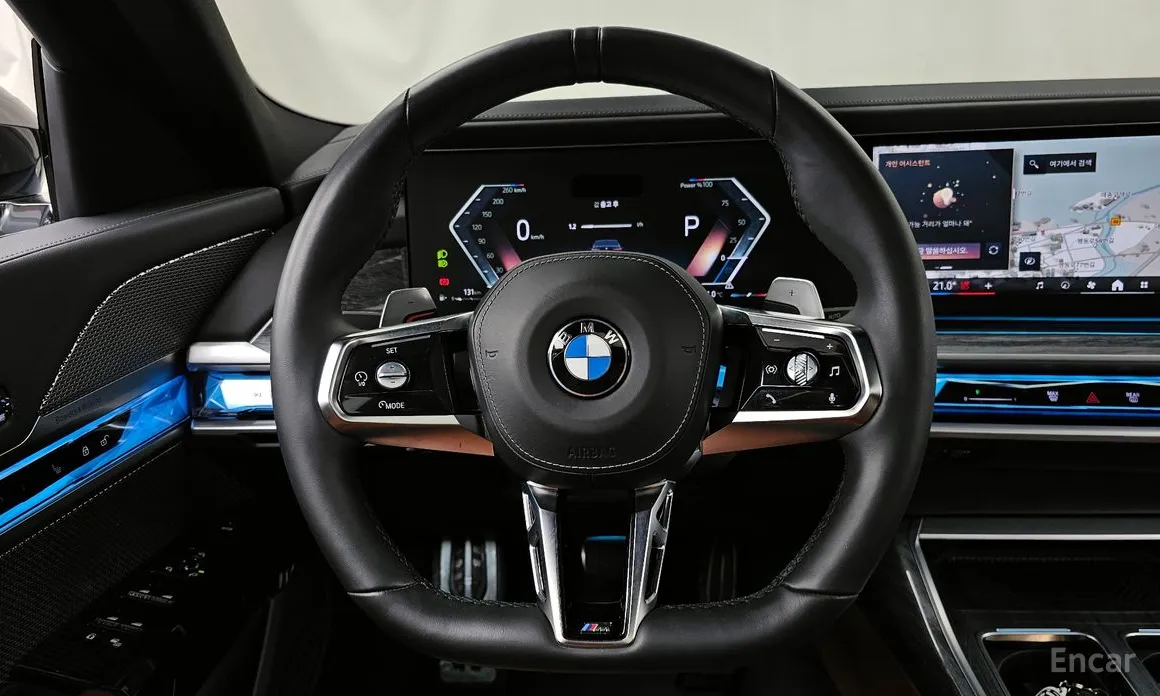 Фото 13 - BMW 7 Series