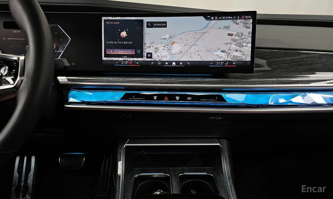 Фото 14 - BMW 7 Series