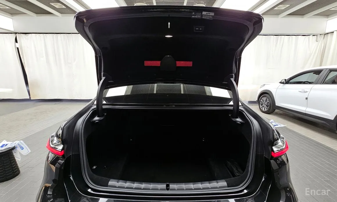 Фото 20 - BMW 7 Series