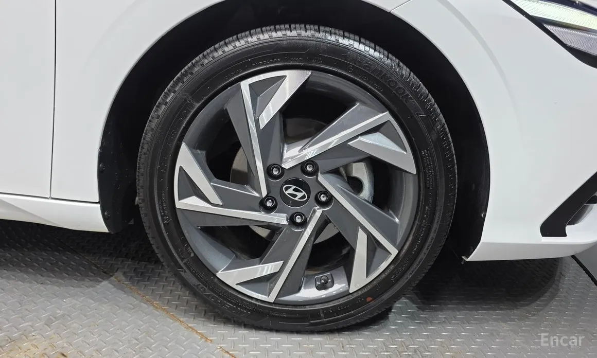 Hyundai Avante 2023 1.6
