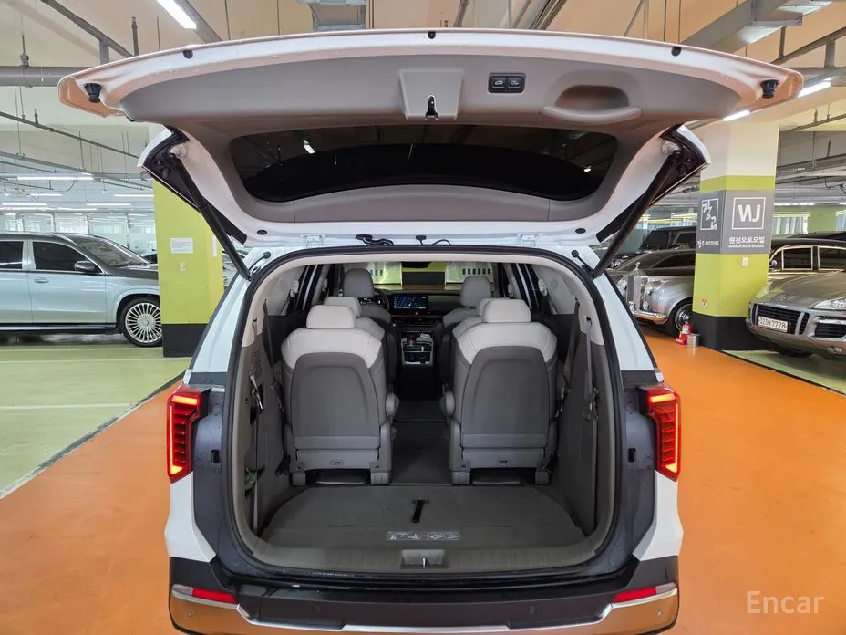 Kia Carnival 2023 HEV 9seater Signature