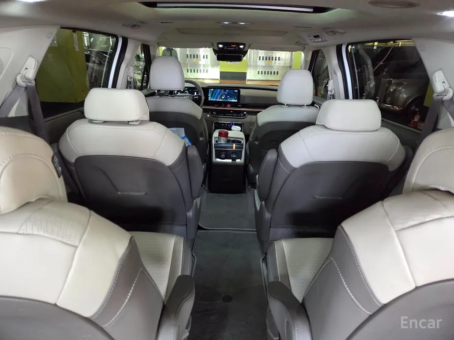 Kia Carnival 2023 HEV 9seater Signature