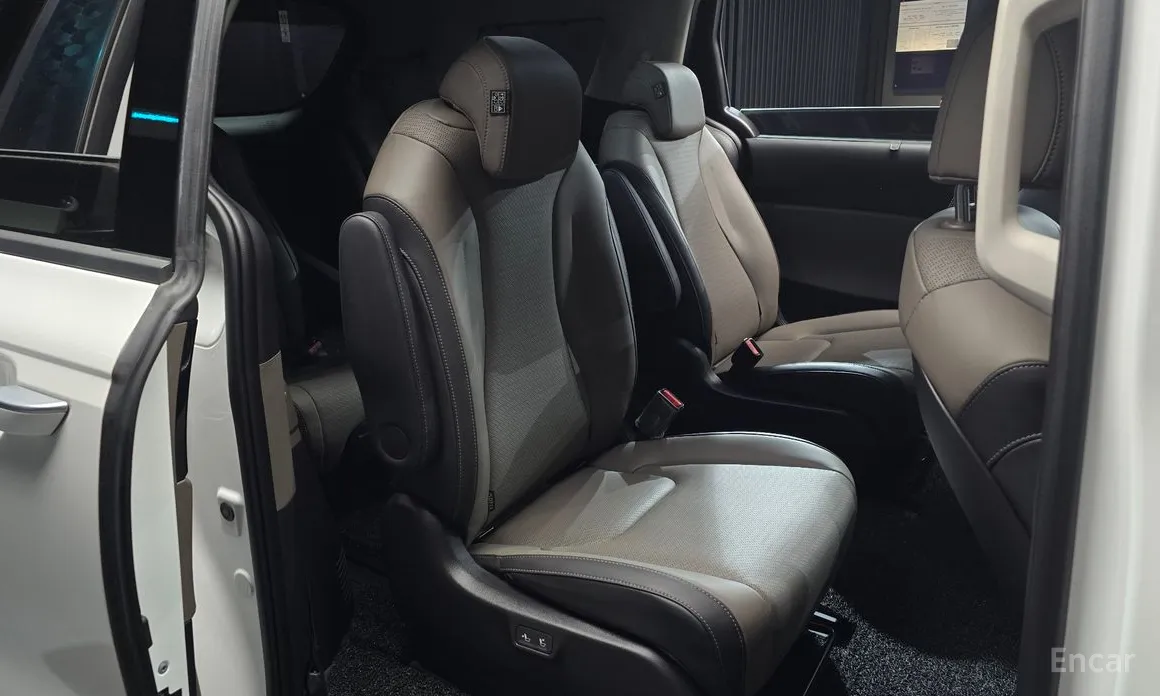 Zdjęcie 11 - Kia Carnival