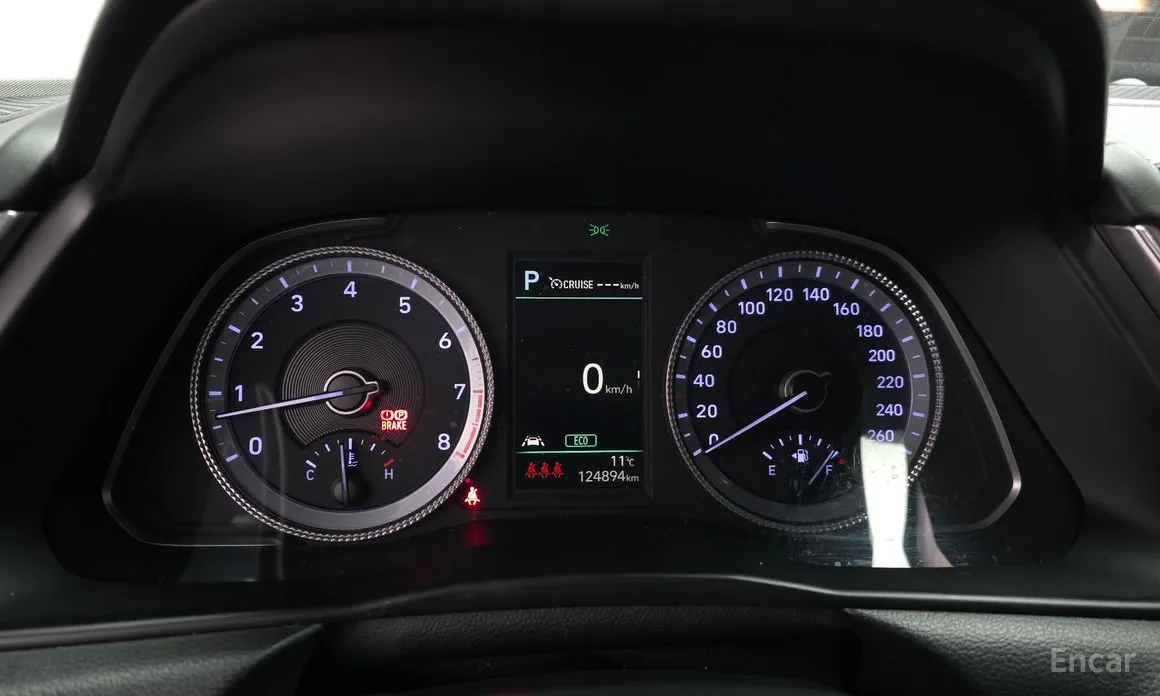 Фото 8 - Hyundai Sonata