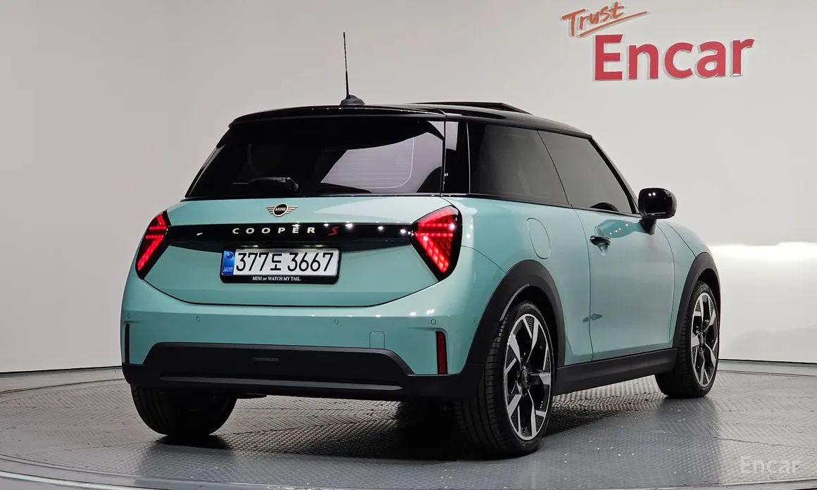 Фото 2 - Mini Cooper