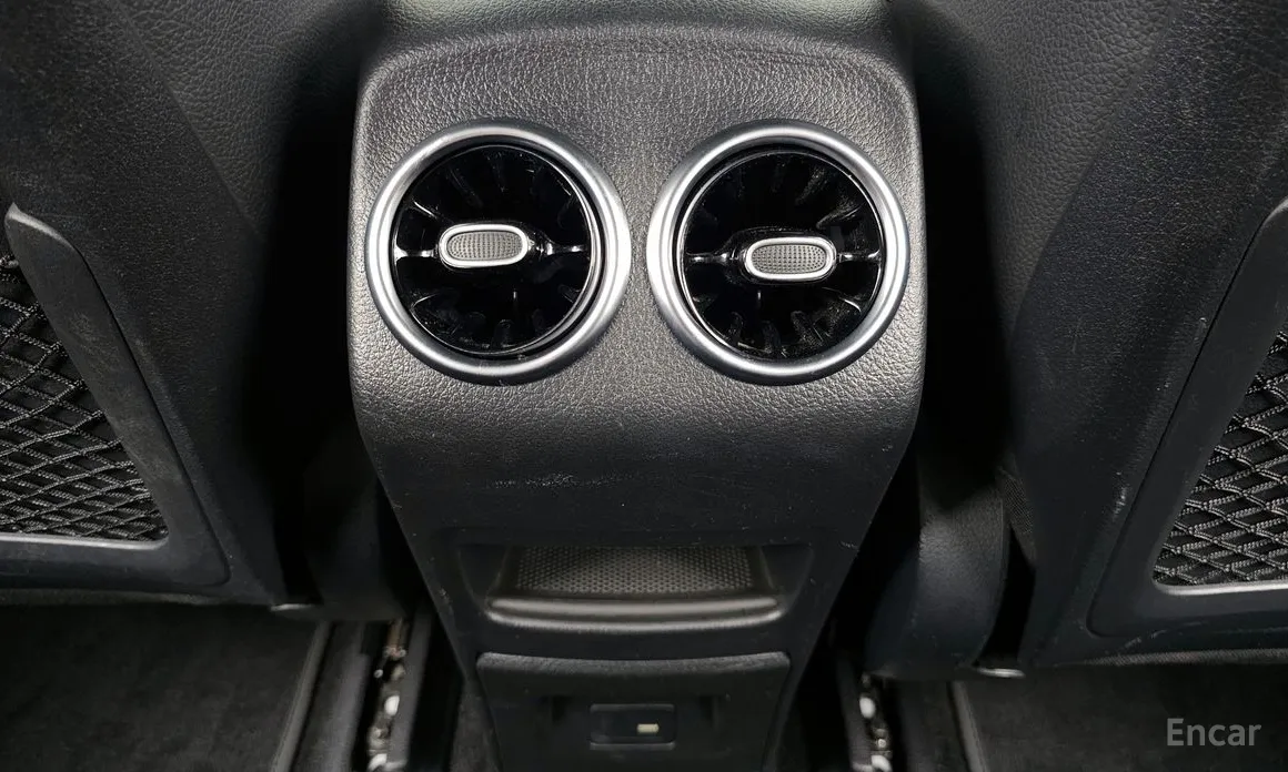 Фото 18 - Mercedes-Benz EQA