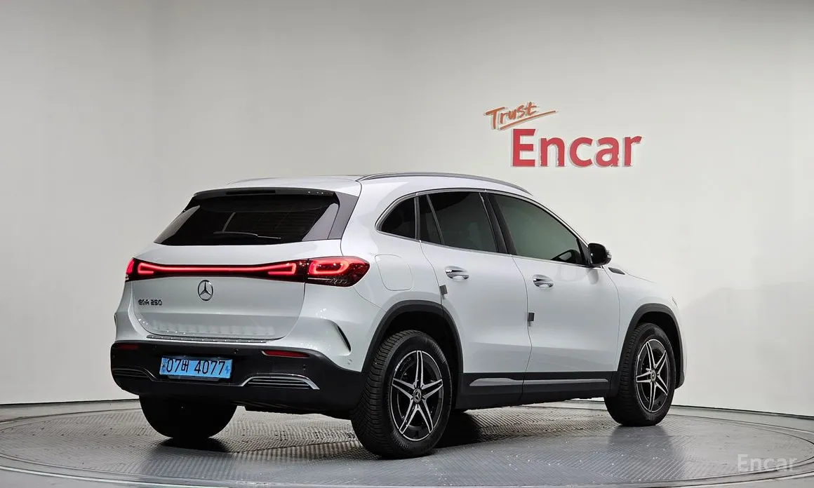 Фото 2 - Mercedes-Benz EQA
