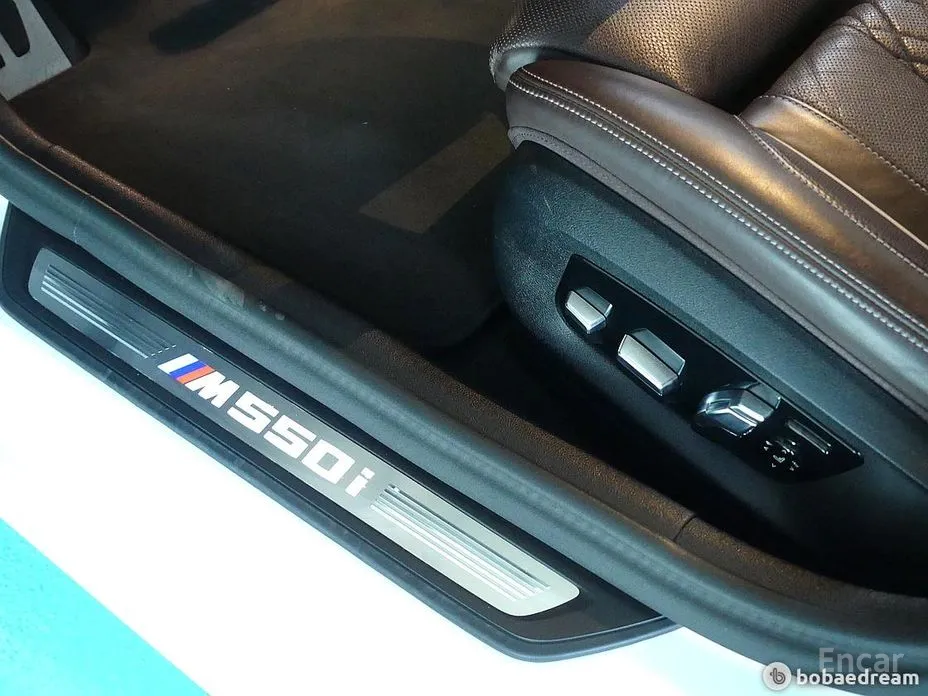 BMW 5 Series 2017 M550i xDrive