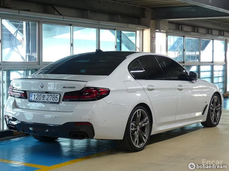 BMW 5 Series 2017 M550i xDrive