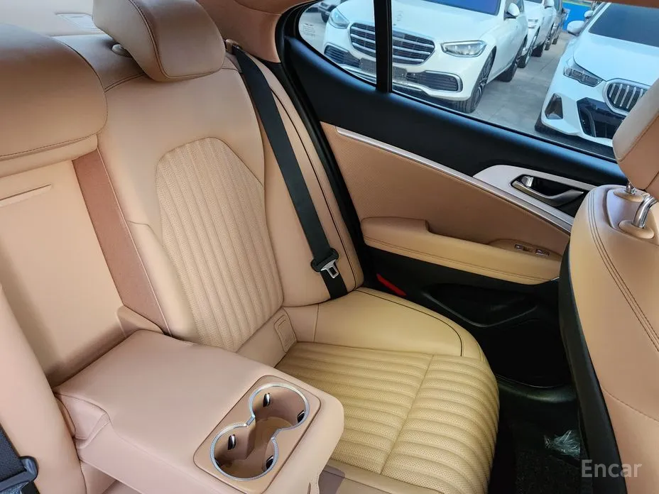 Genesis G70 2020 Gasoline 2.5T 4WD