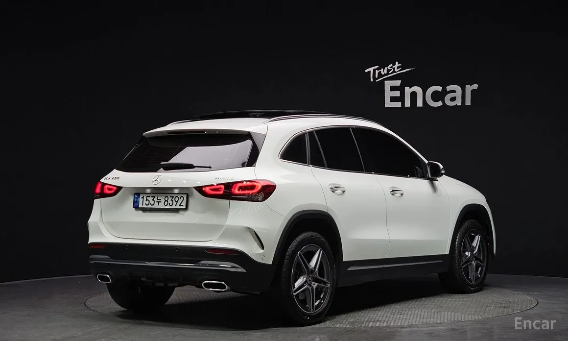 Фото 2 - Mercedes-Benz GLA-Class