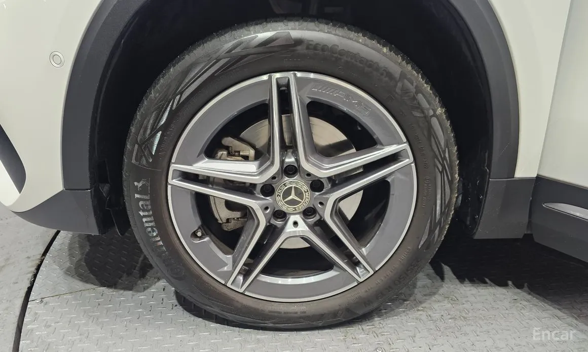 Фото 5 - Mercedes-Benz GLA-Class