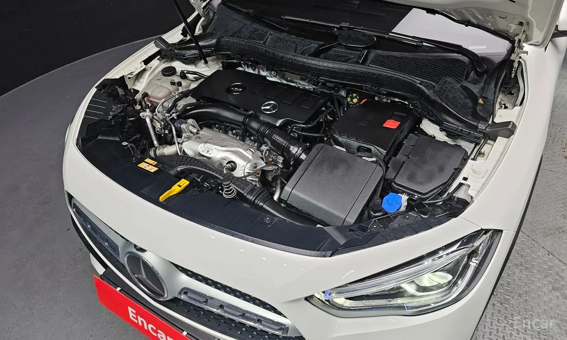 Фото 6 - Mercedes-Benz GLA-Class