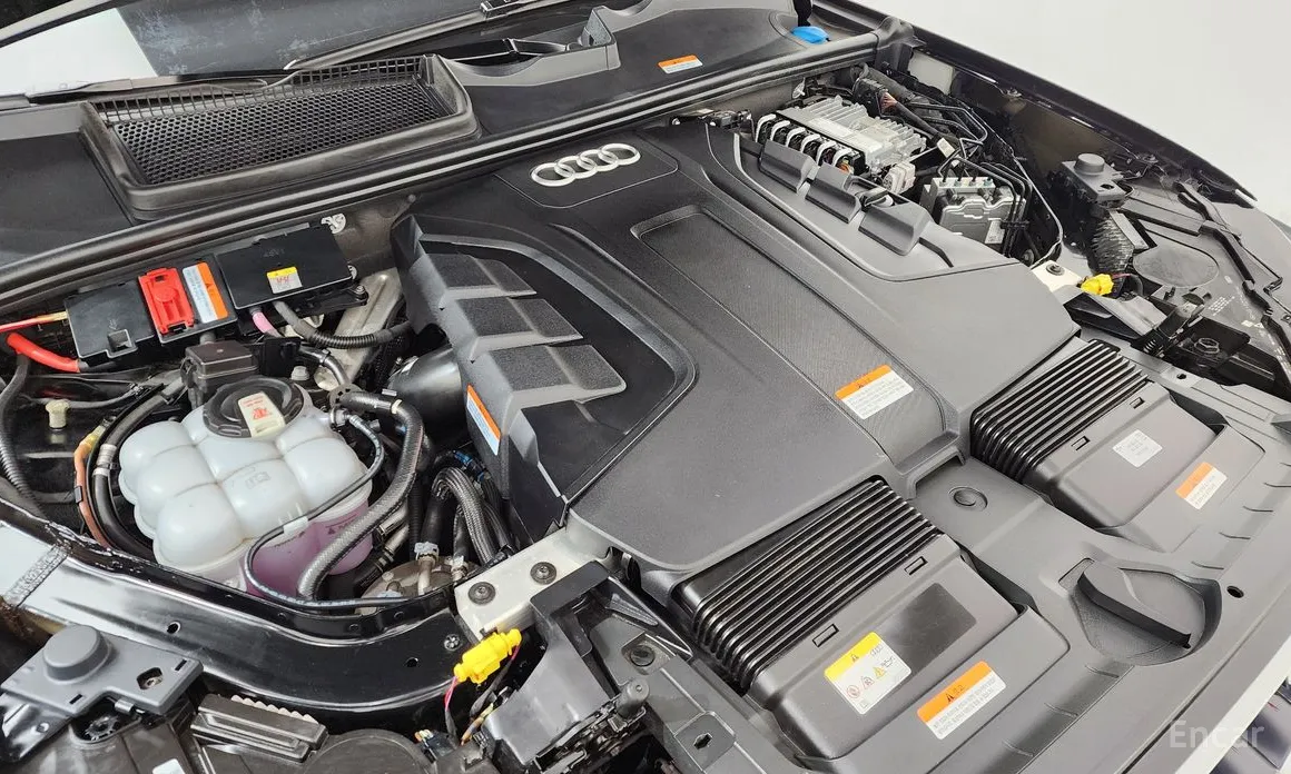 Фото 6 - Audi Q7