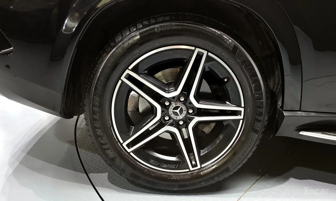 Фото 5 - Mercedes-Benz GLE-Class