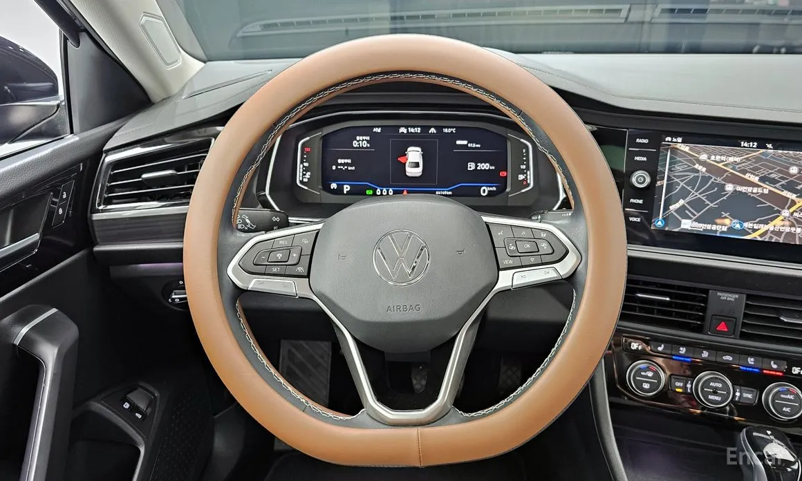 صورة 13 - Volkswagen Jetta
