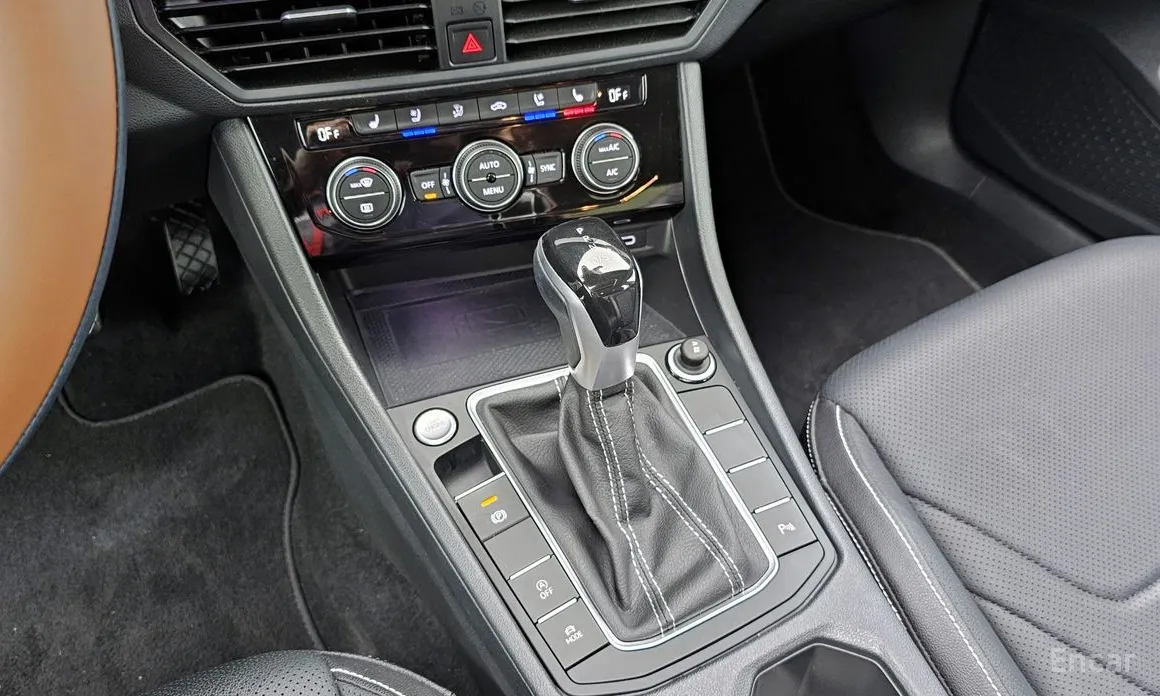 صورة 9 - Volkswagen Jetta