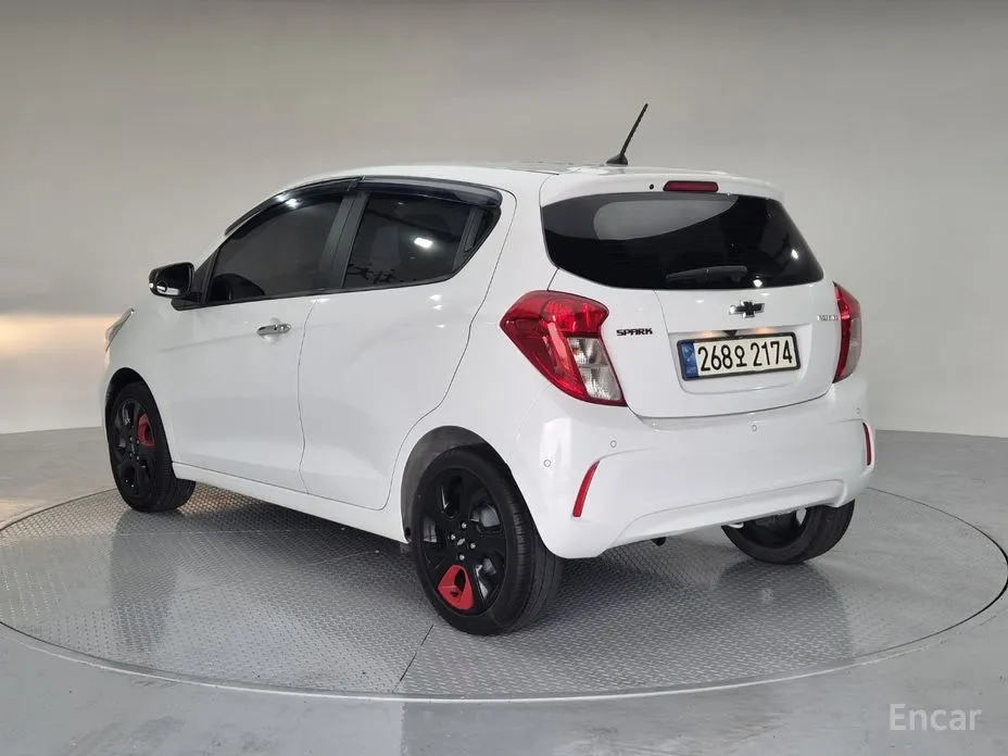 Chevrolet Spark 2018 Red Pick Edition