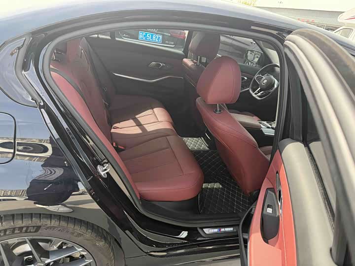 BMW 3 Series 2025 2025款 330Li M运动曜夜套装