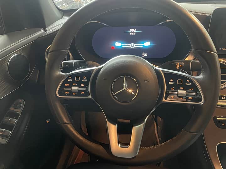 Фото 7 - Mercedes-Benz GLC-Class