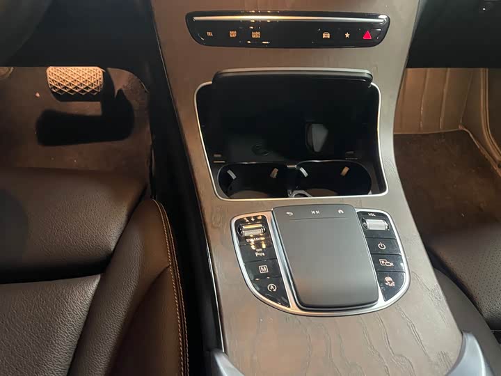 Фото 9 - Mercedes-Benz GLC-Class