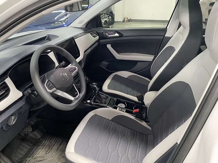 Volkswagen Tharu 2025 2025款 新锐 300TSI 锐意版