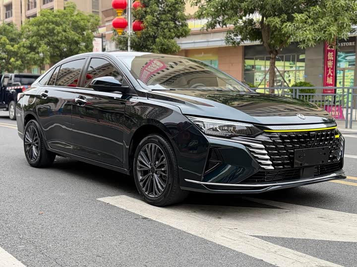 Dongfeng Aeolus Yixuan Max 2022 2022款 1.5T 超帅潮爸版