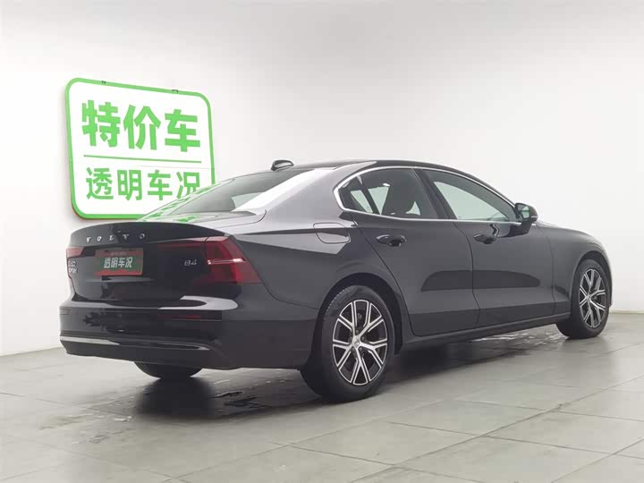 Volvo S60 2025 2025款 B4 智逸豪华版