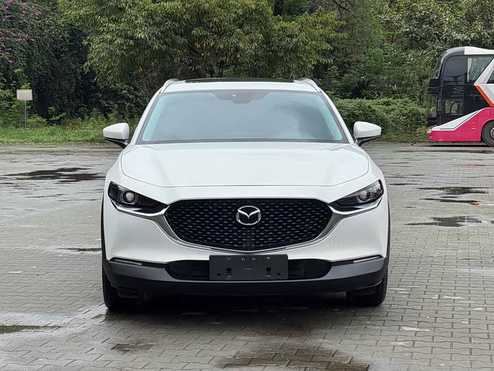 Фото 2 - Mazda CX-30