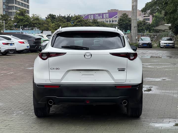 Фото 3 - Mazda CX-30