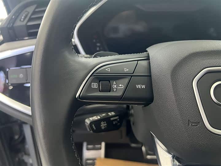 Audi Q3 2024 2024款 40 TFSI 时尚动感型