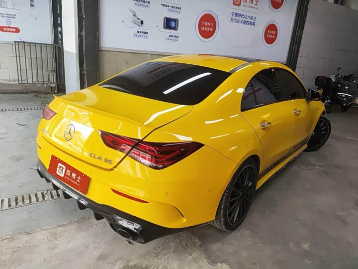 Zdjęcie 2 - Mercedes-Benz CLA-Class AMG