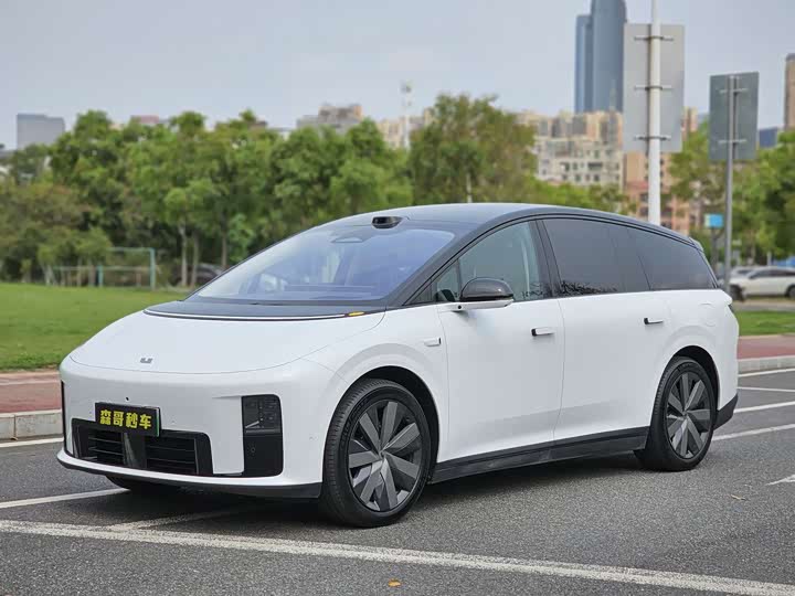 LiXiang i8 2025 2025款 标准版