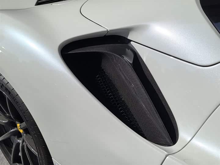 Ferrari SF90 2021 2021款 3.9T V8 Spider