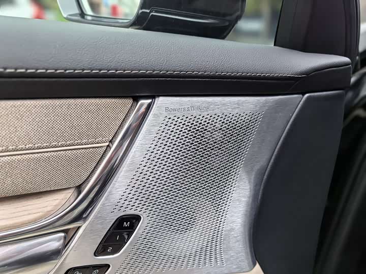 Volvo S90 Hybrid 2026 2026款 插电式混动 四驱长续航智雅豪华版