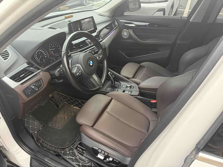 Zdjęcie 7 - BMW X1