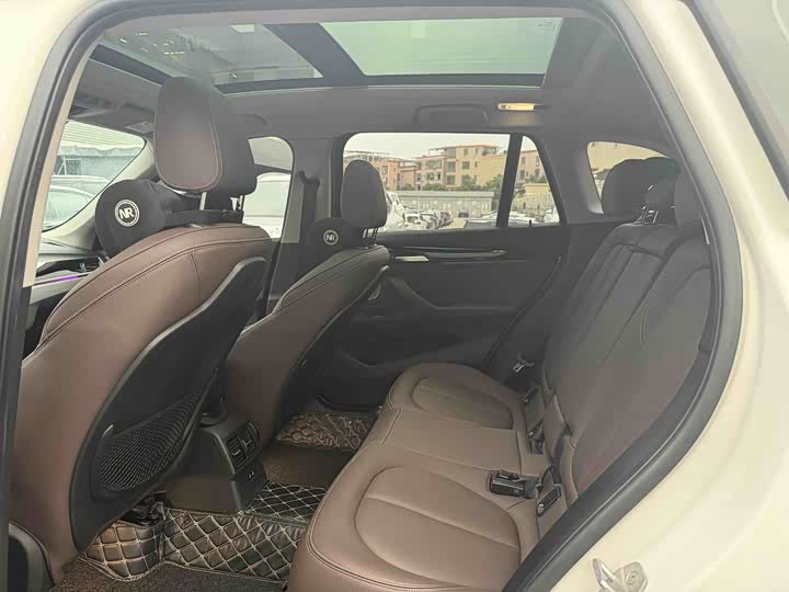 Zdjęcie 9 - BMW X1