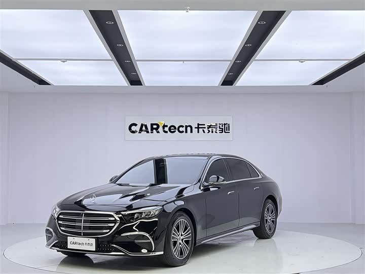 Zdjęcie 1 - Mercedes-Benz E-Class