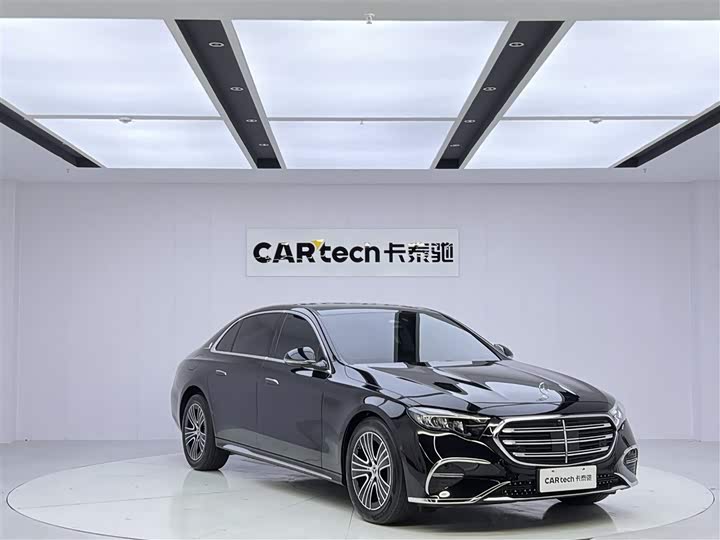Zdjęcie 3 - Mercedes-Benz E-Class