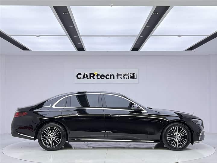 Zdjęcie 5 - Mercedes-Benz E-Class