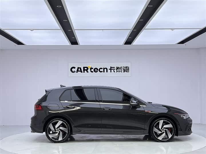 Volkswagen Golf GTI 2023 2023款 380TSI DSG GTI