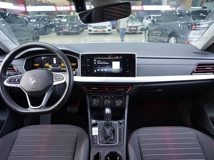 Фото 7 - Volkswagen Lavida