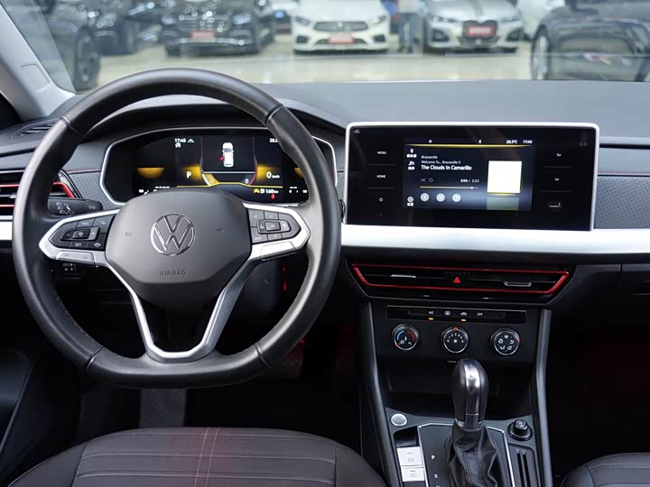Фото 8 - Volkswagen Lavida