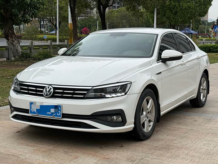 Фото 1 - Volkswagen Lamando L
