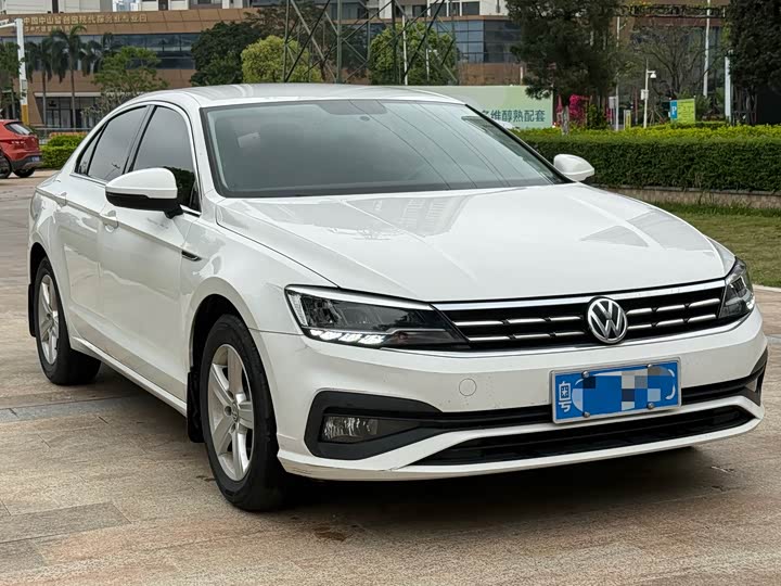 Фото 3 - Volkswagen Lamando L