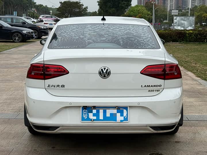 Фото 8 - Volkswagen Lamando L