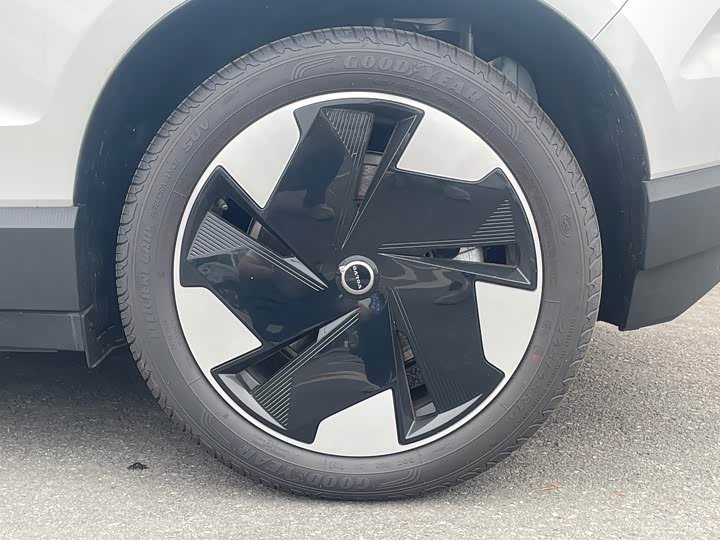 Volvo EX30 2025 2025款 后驱长续航版 Plus